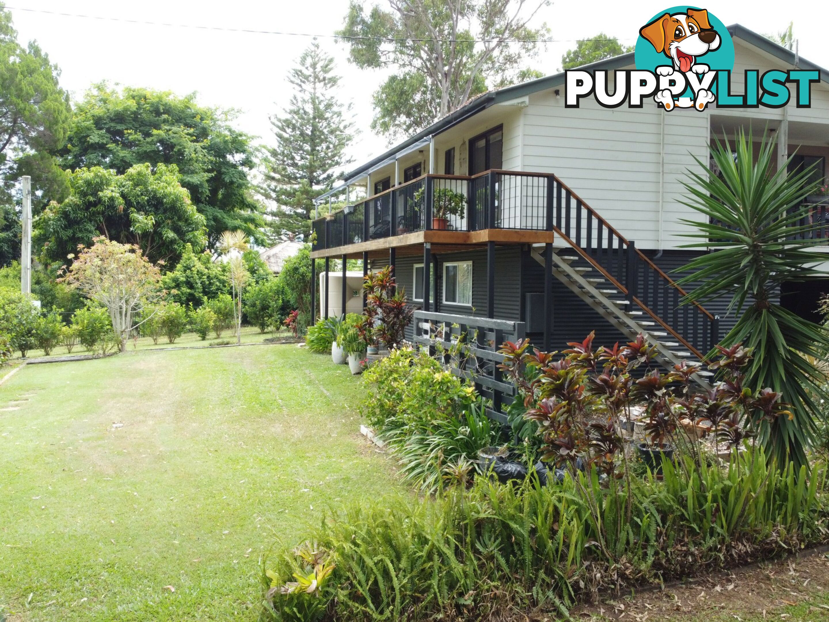 8 Pandora Court MACLEAY ISLAND QLD 4184