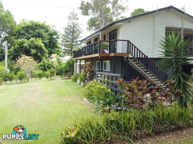 8 Pandora Court MACLEAY ISLAND QLD 4184