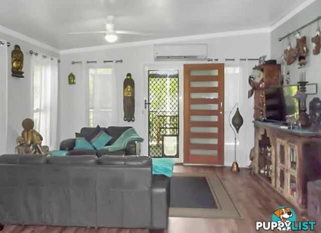 60 Eastbourne Terrace MACLEAY ISLAND QLD 4184