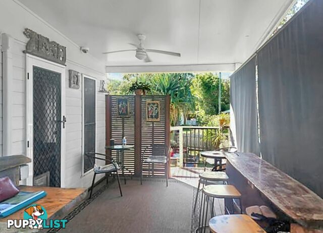 60 Eastbourne Terrace MACLEAY ISLAND QLD 4184