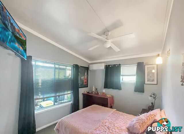60 Eastbourne Terrace MACLEAY ISLAND QLD 4184