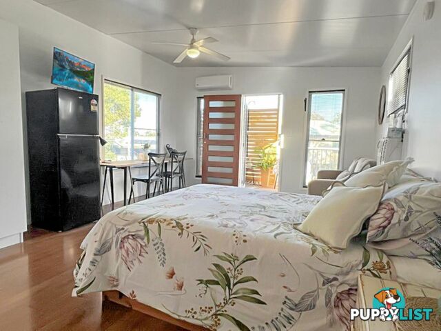 60 Eastbourne Terrace MACLEAY ISLAND QLD 4184