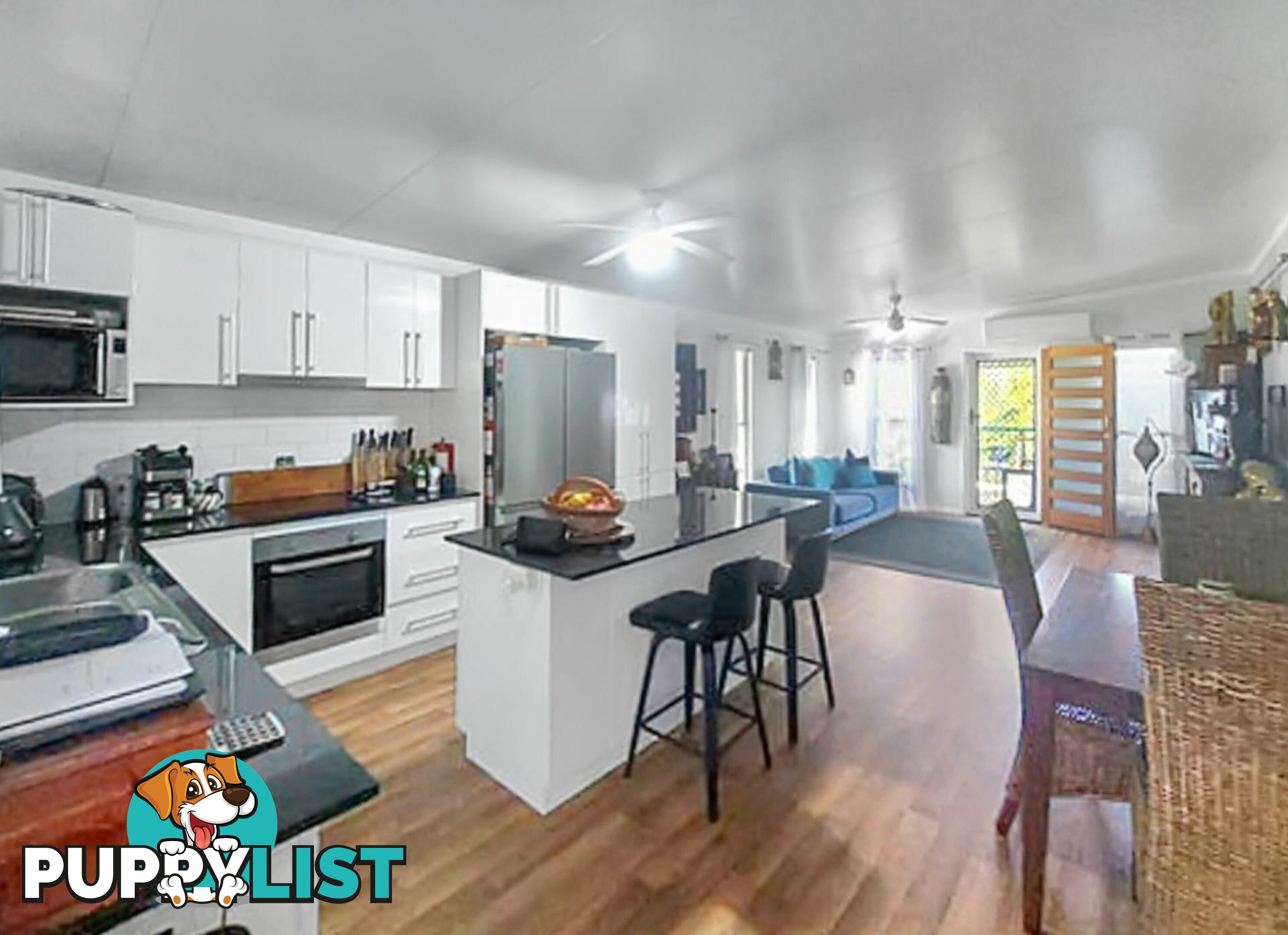 60 Eastbourne Terrace MACLEAY ISLAND QLD 4184