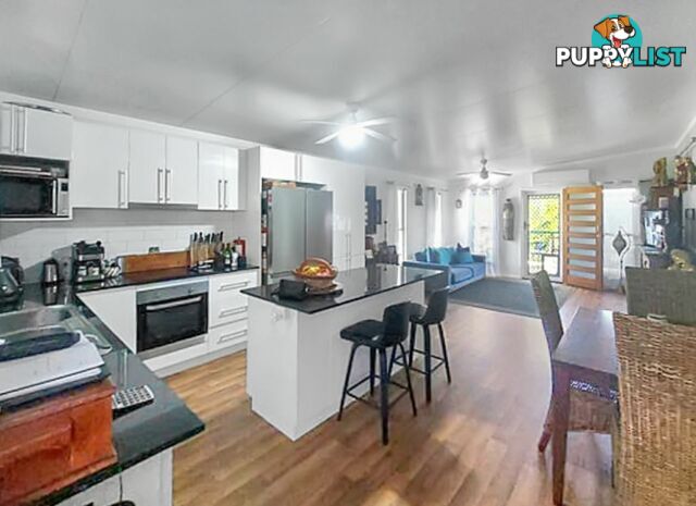 60 Eastbourne Terrace MACLEAY ISLAND QLD 4184