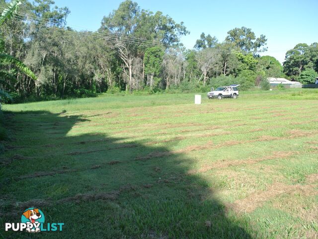 5 Lake Street MACLEAY ISLAND QLD 4184