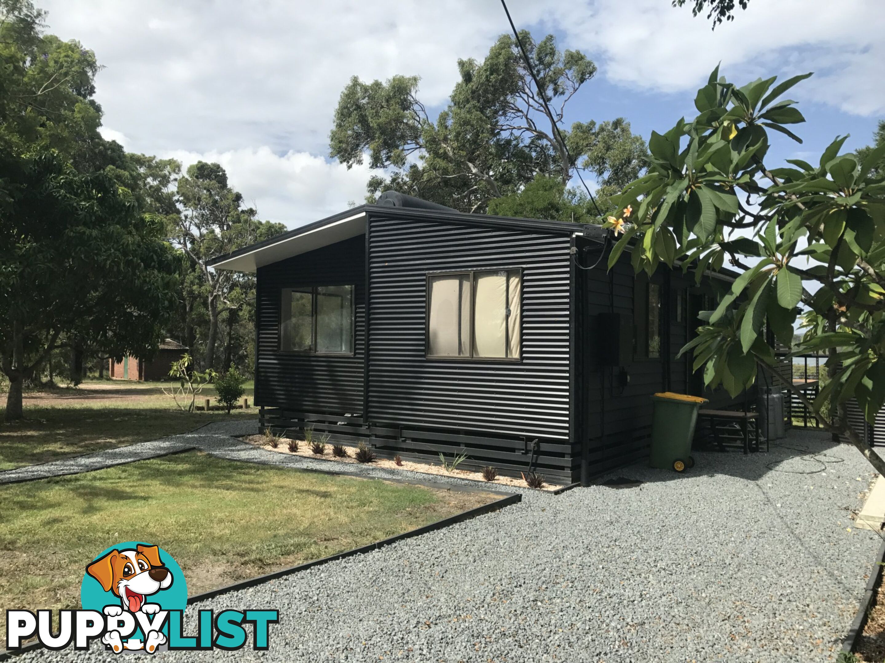 10 Keith Street MACLEAY ISLAND QLD 4184