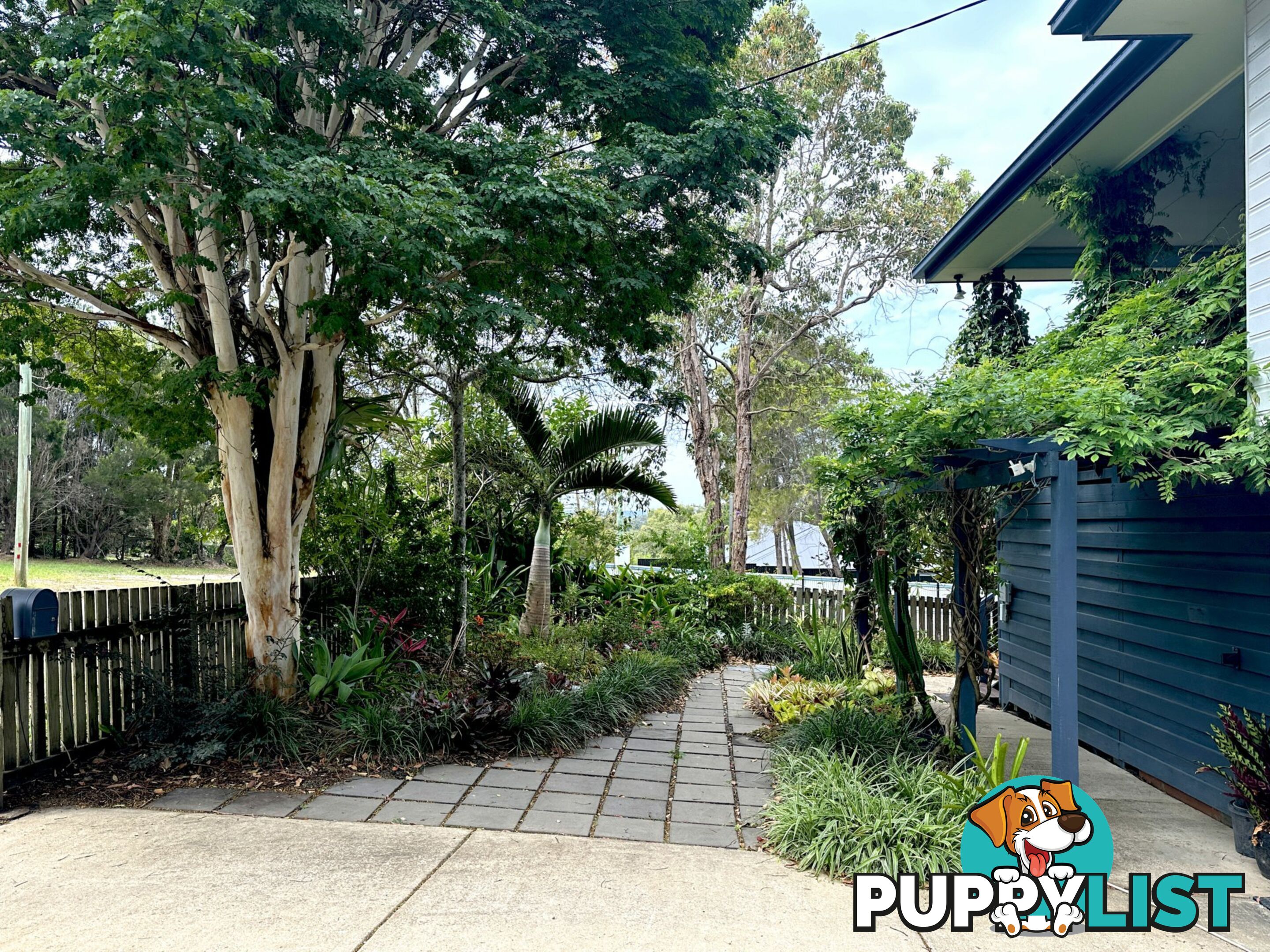 18 George Street MACLEAY ISLAND QLD 4184