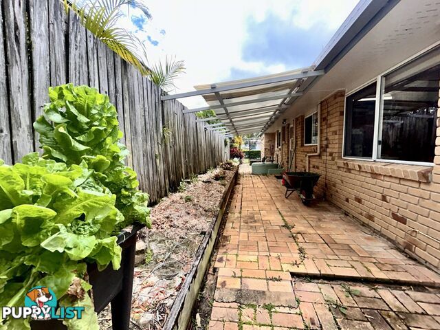 12 Mawarra Street MACLEAY ISLAND QLD 4184