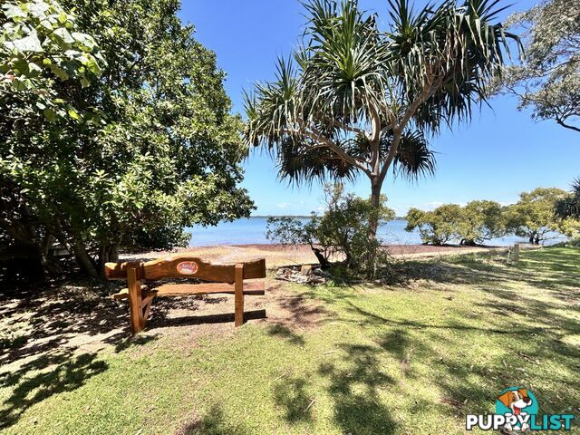 12 Mawarra Street MACLEAY ISLAND QLD 4184