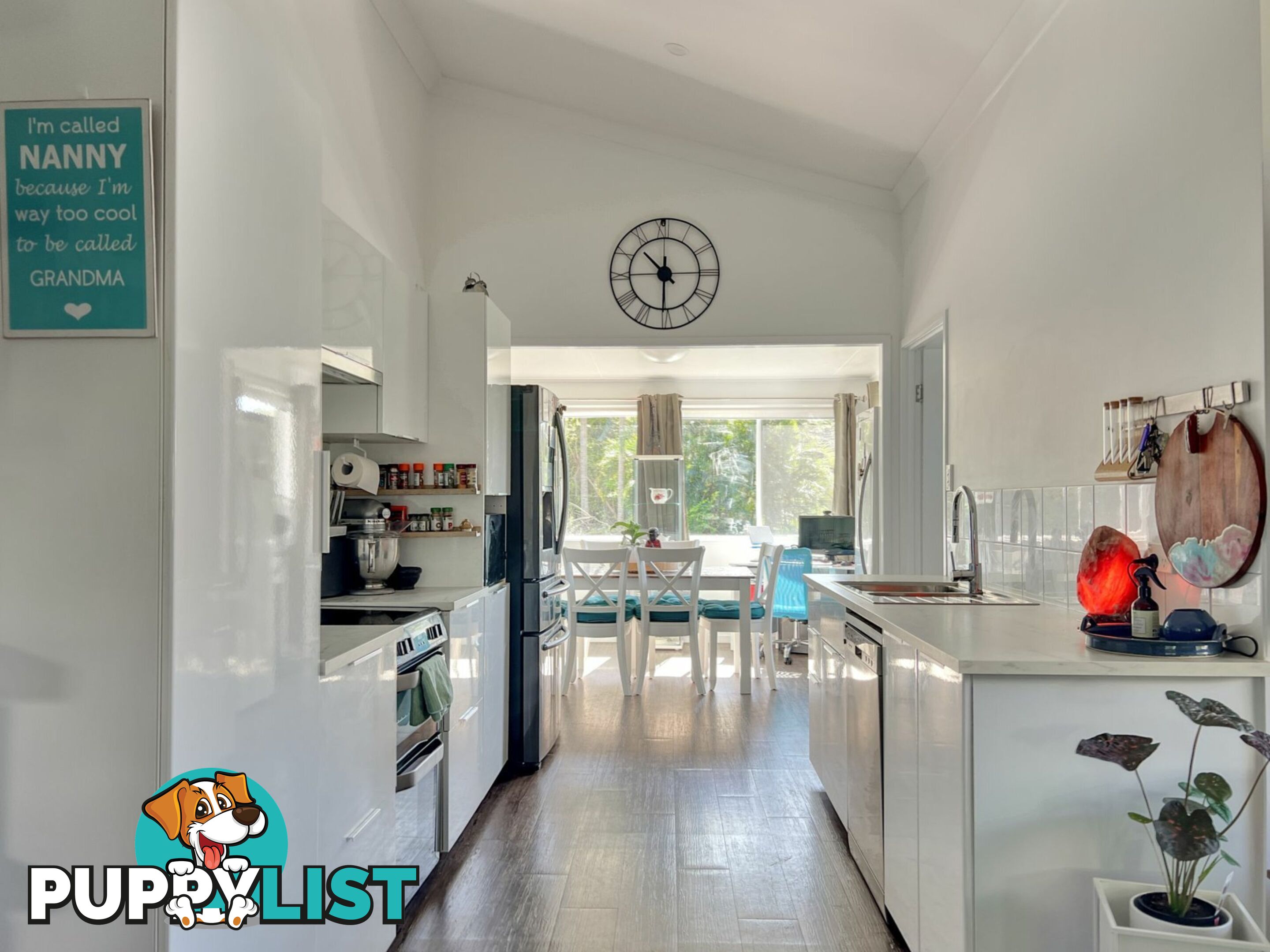 1 Vine Street MACLEAY ISLAND QLD 4184