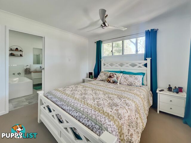 1 Vine Street MACLEAY ISLAND QLD 4184