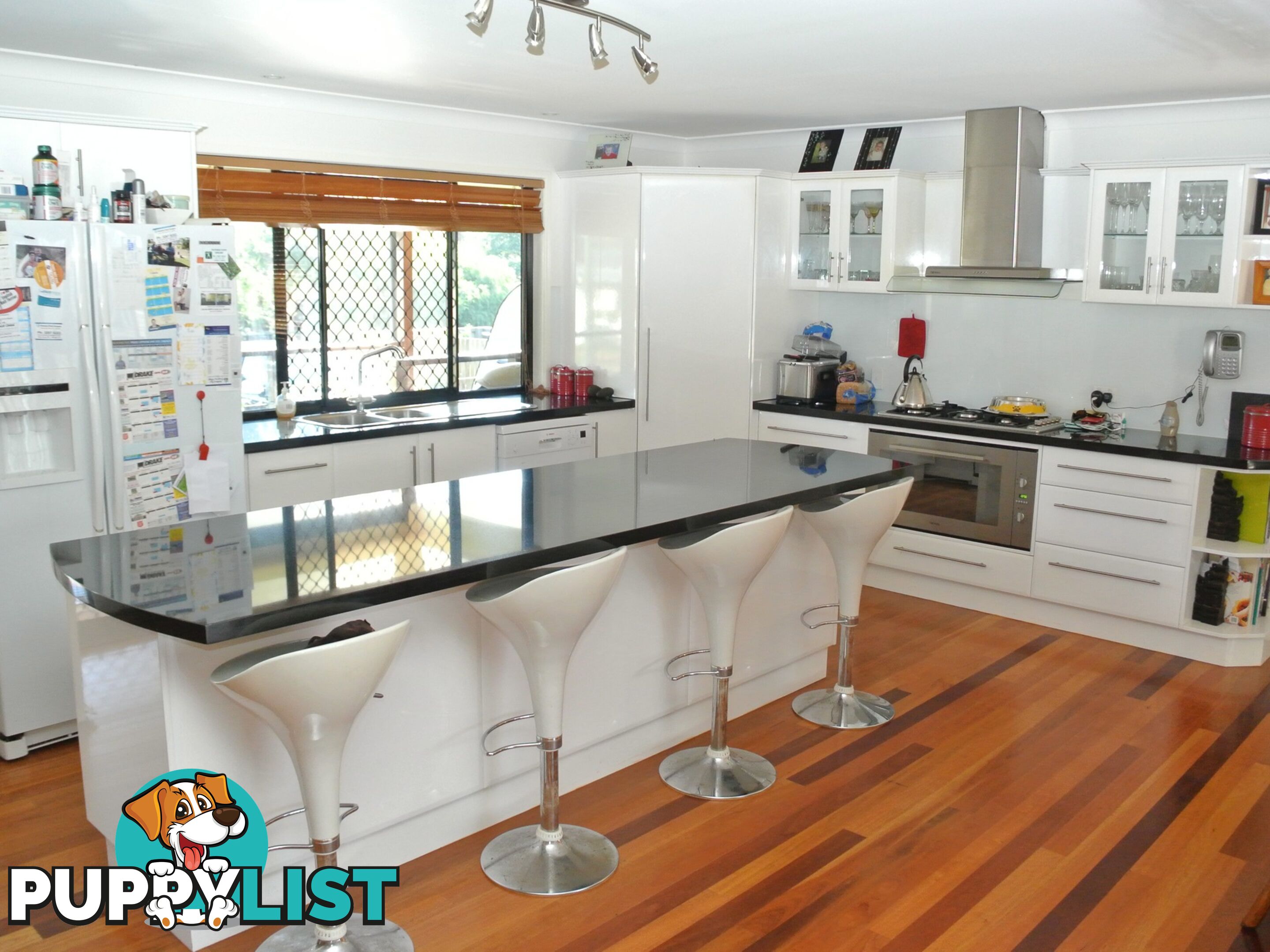 30 Lonicera Street MACLEAY ISLAND QLD 4184