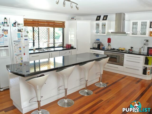 30 Lonicera Street MACLEAY ISLAND QLD 4184