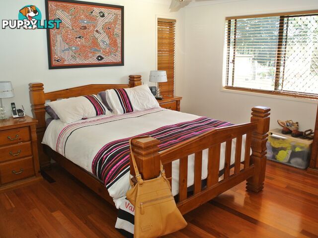 30 Lonicera Street MACLEAY ISLAND QLD 4184