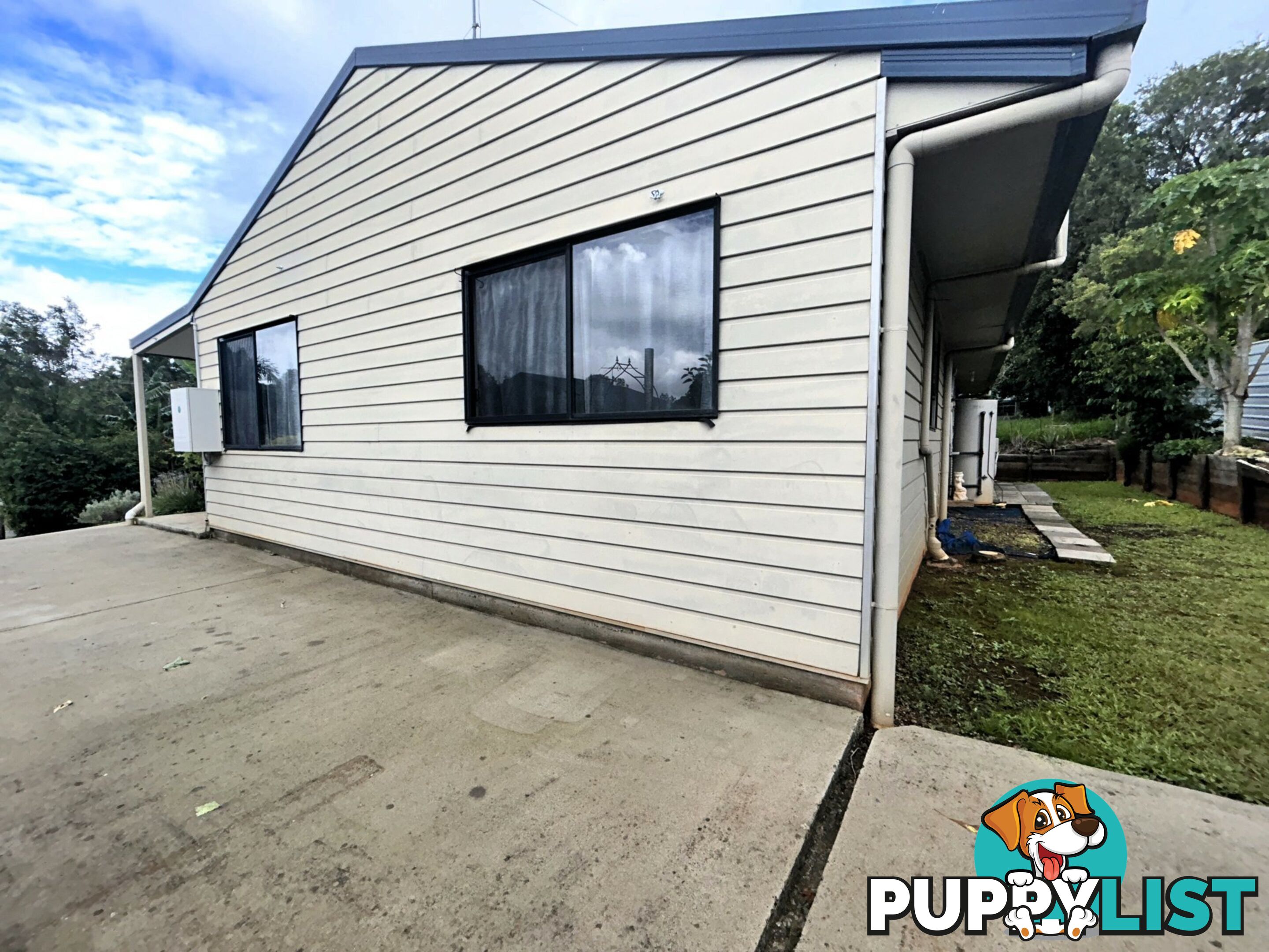 8 Granadilla Street MACLEAY ISLAND QLD 4184