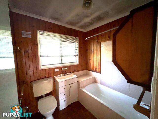 28 CREST HAVEN LAMB ISLAND QLD 4184