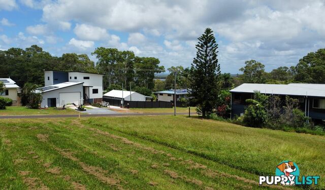 15 Eastbourne Terrace MACLEAY ISLAND QLD 4184