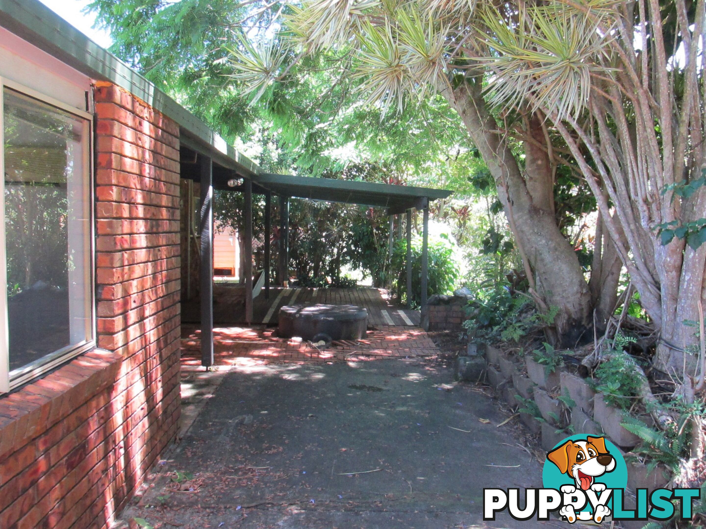 5 Eastbourne Terrace MACLEAY ISLAND QLD 4184