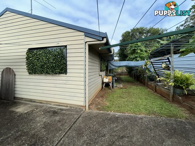 8 Granadilla MACLEAY ISLAND QLD 4184