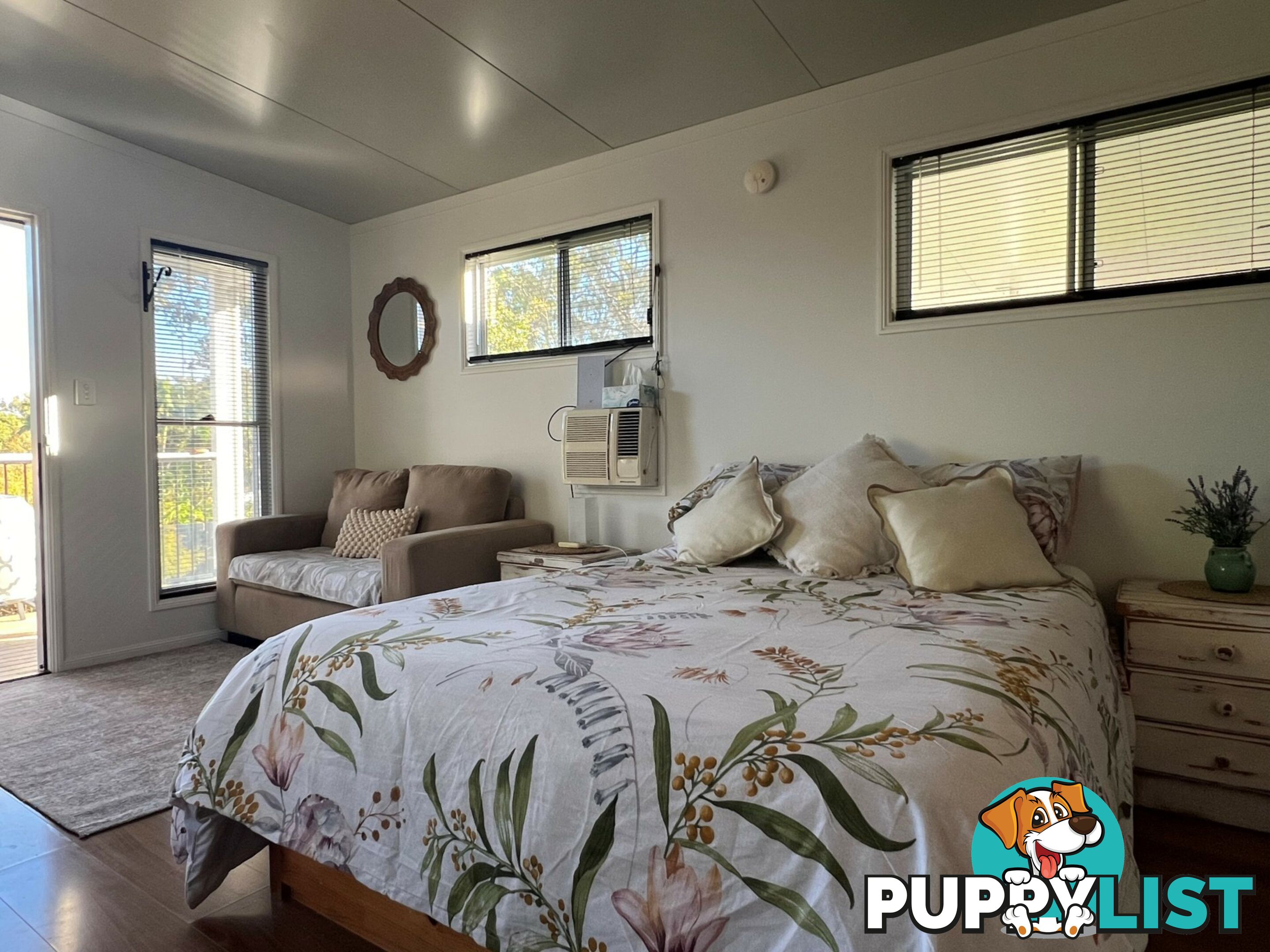 60A Eastbourne Tce MACLEAY ISLAND QLD 4184