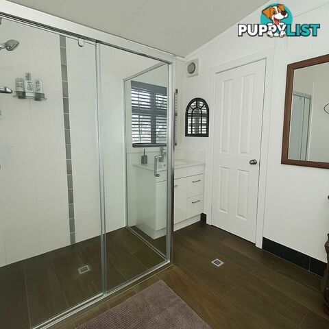 66 Eastbourne Terrace MACLEAY ISLAND QLD 4184