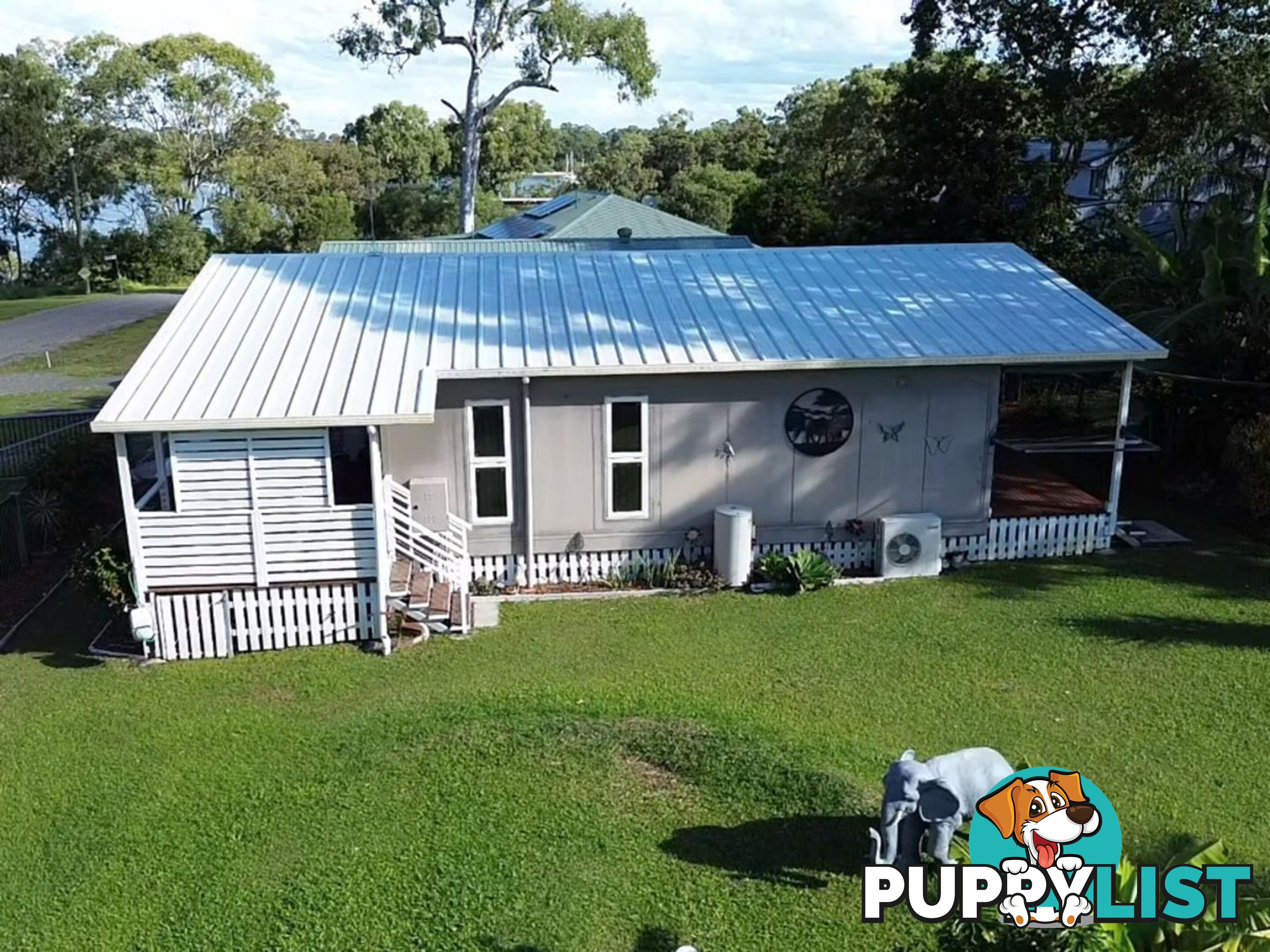 66 Eastbourne Terrace MACLEAY ISLAND QLD 4184