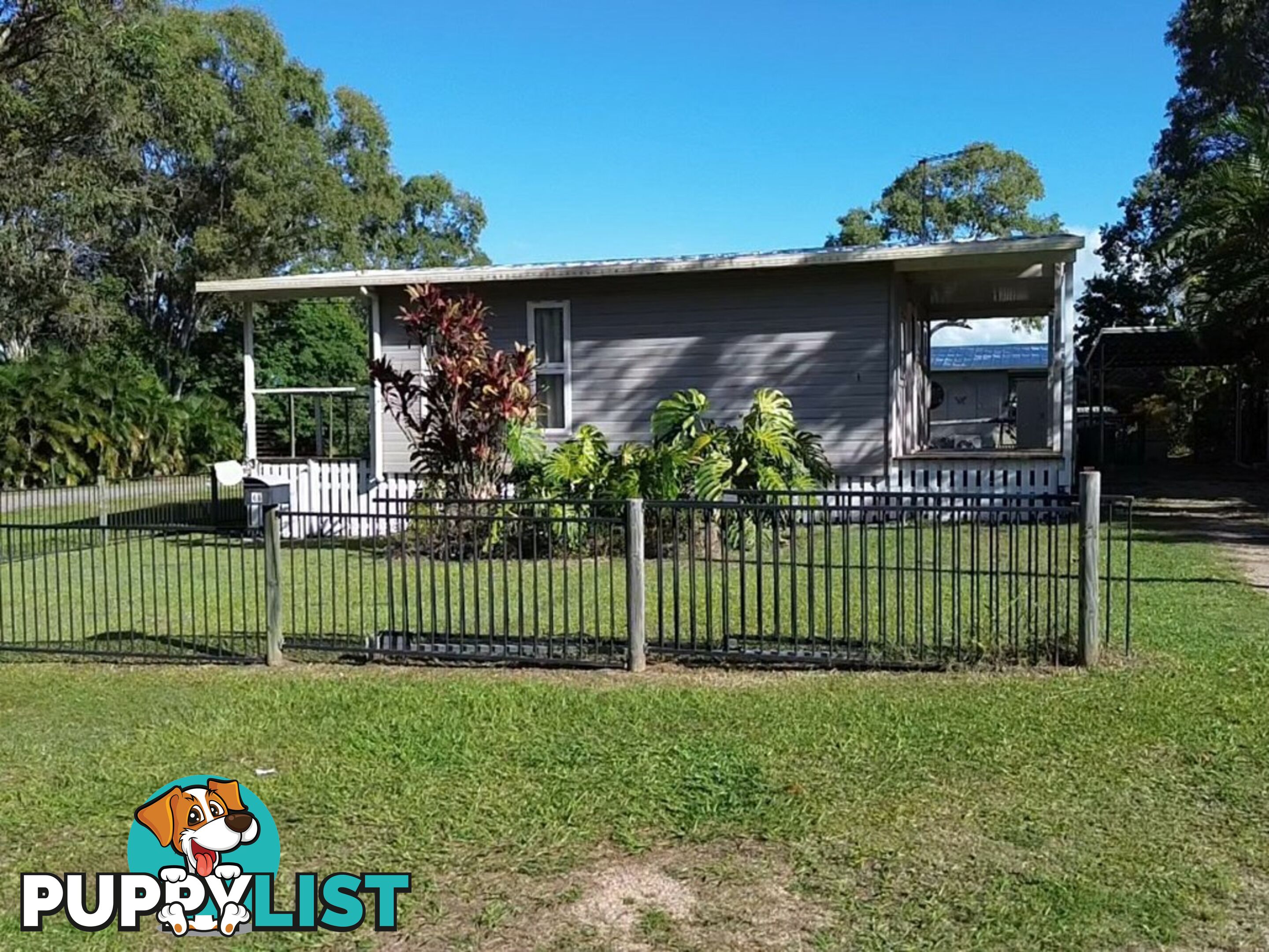 66 Eastbourne Terrace MACLEAY ISLAND QLD 4184
