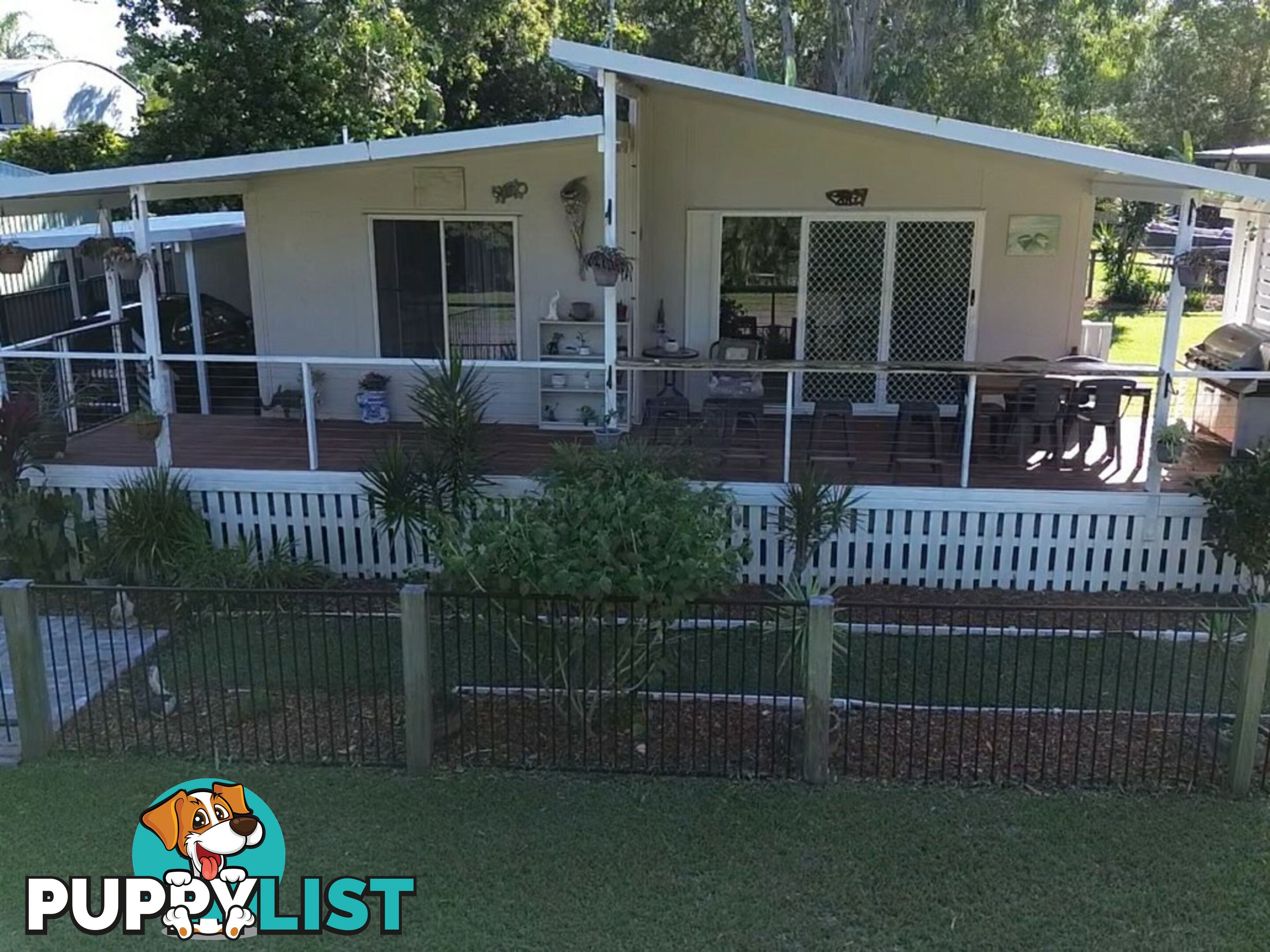 66 Eastbourne Terrace MACLEAY ISLAND QLD 4184