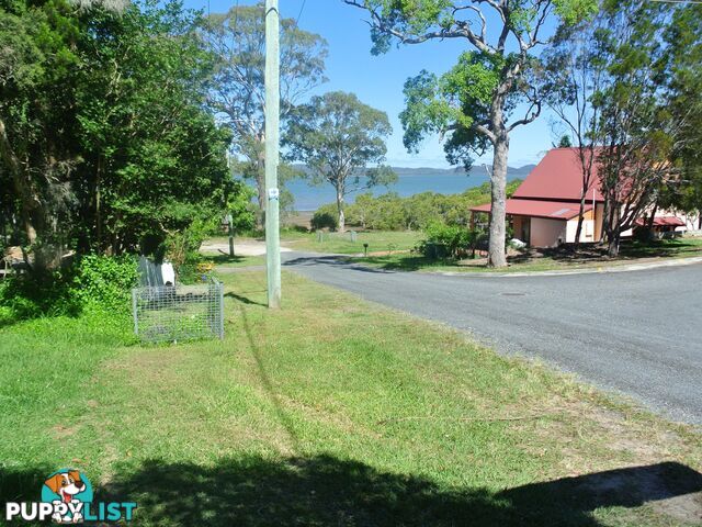 35 Kooberry  Street MACLEAY ISLAND QLD 4184