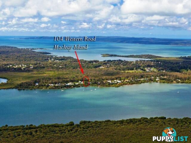 104 Western Road MACLEAY ISLAND QLD 4184