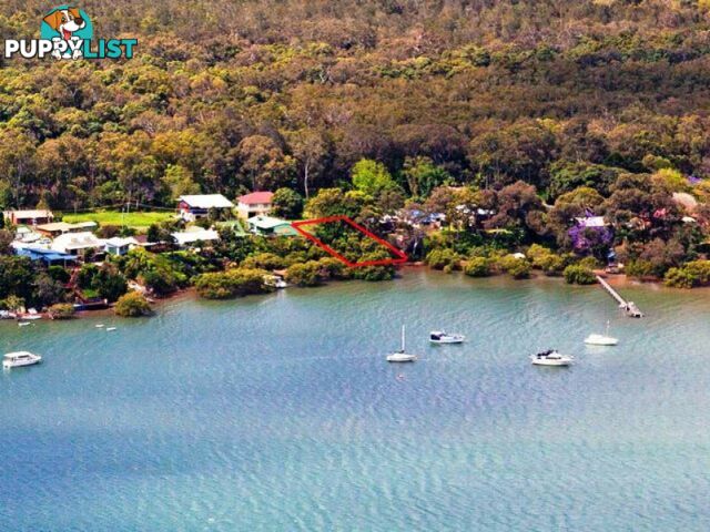 104 Western Road MACLEAY ISLAND QLD 4184