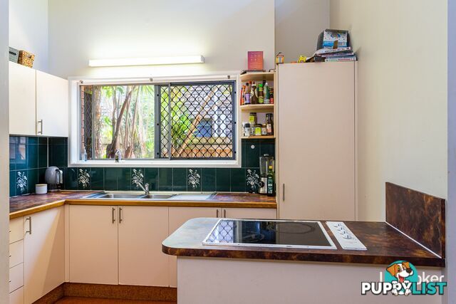 8 Albatross Street VICTORIA POINT QLD 4165