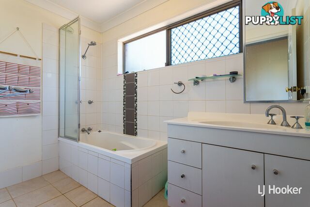 8 Albatross Street VICTORIA POINT QLD 4165