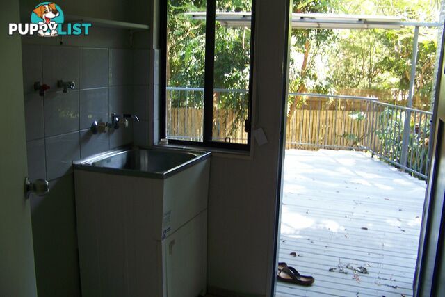 10 Peace St LAMB ISLAND QLD 4184