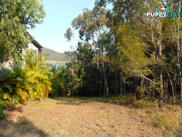 127 Wahine Drive RUSSELL ISLAND QLD 4184