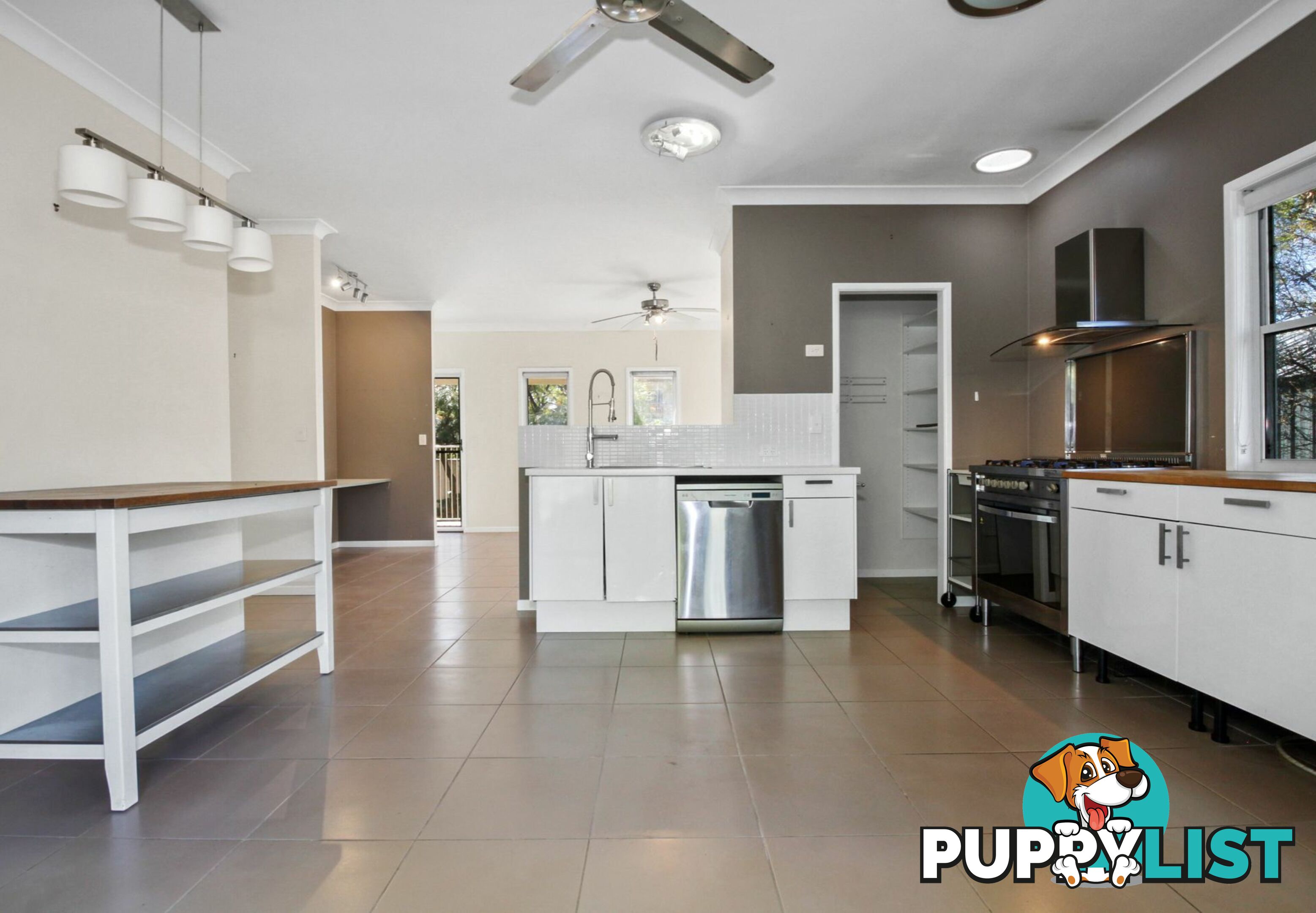 14 Leanne street MACLEAY ISLAND QLD 4184