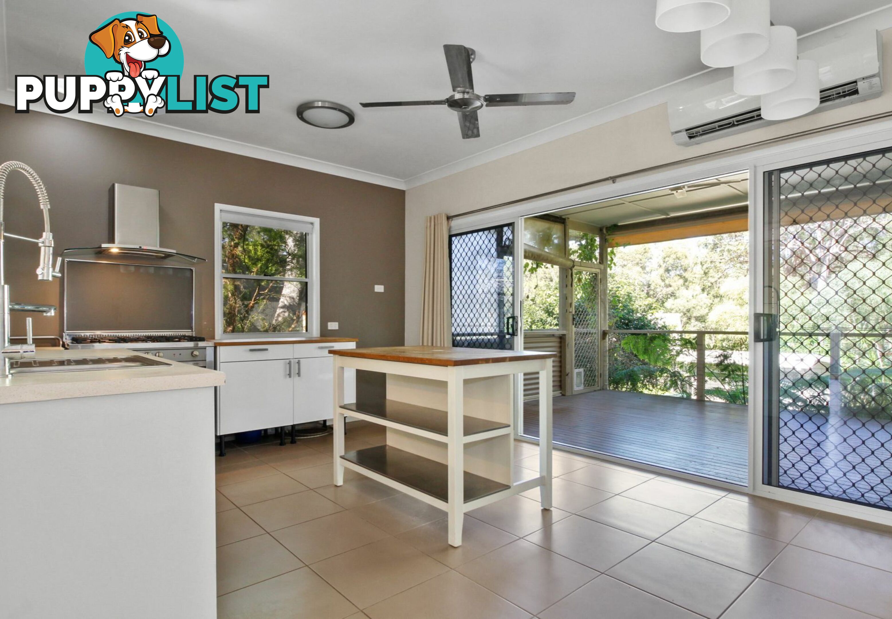 14 Leanne street MACLEAY ISLAND QLD 4184