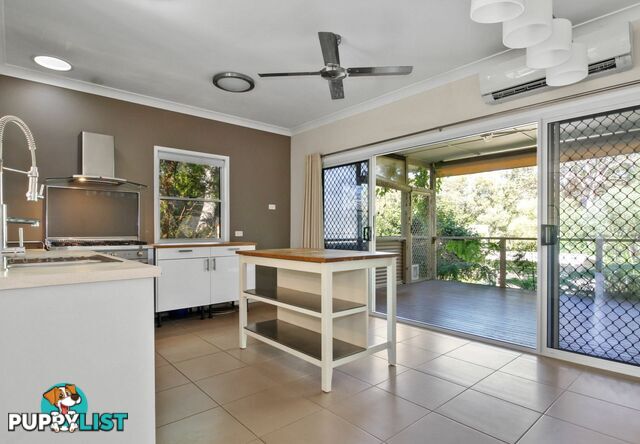 14 Leanne street MACLEAY ISLAND QLD 4184