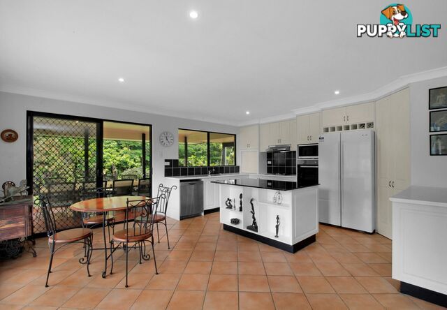 24 - 26 Mango Crescent MACLEAY ISLAND QLD 4184