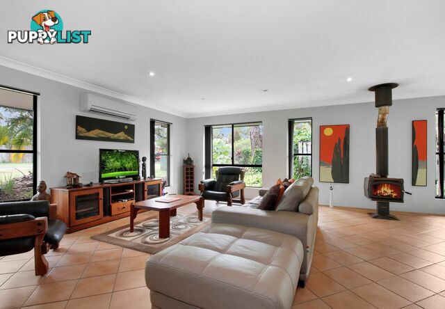 24 - 26 Mango Crescent MACLEAY ISLAND QLD 4184
