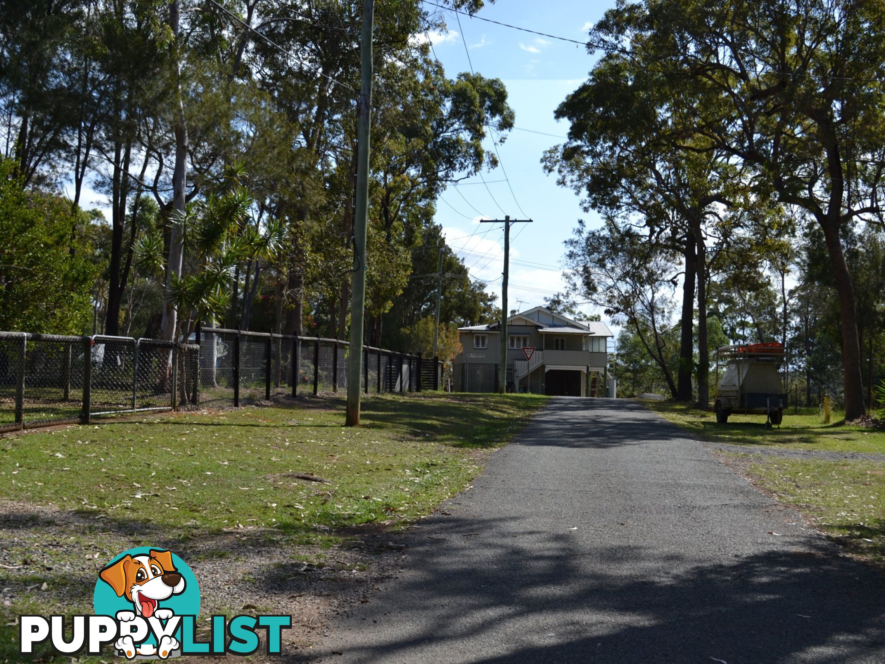 9 Double Bay Street MACLEAY ISLAND QLD 4184