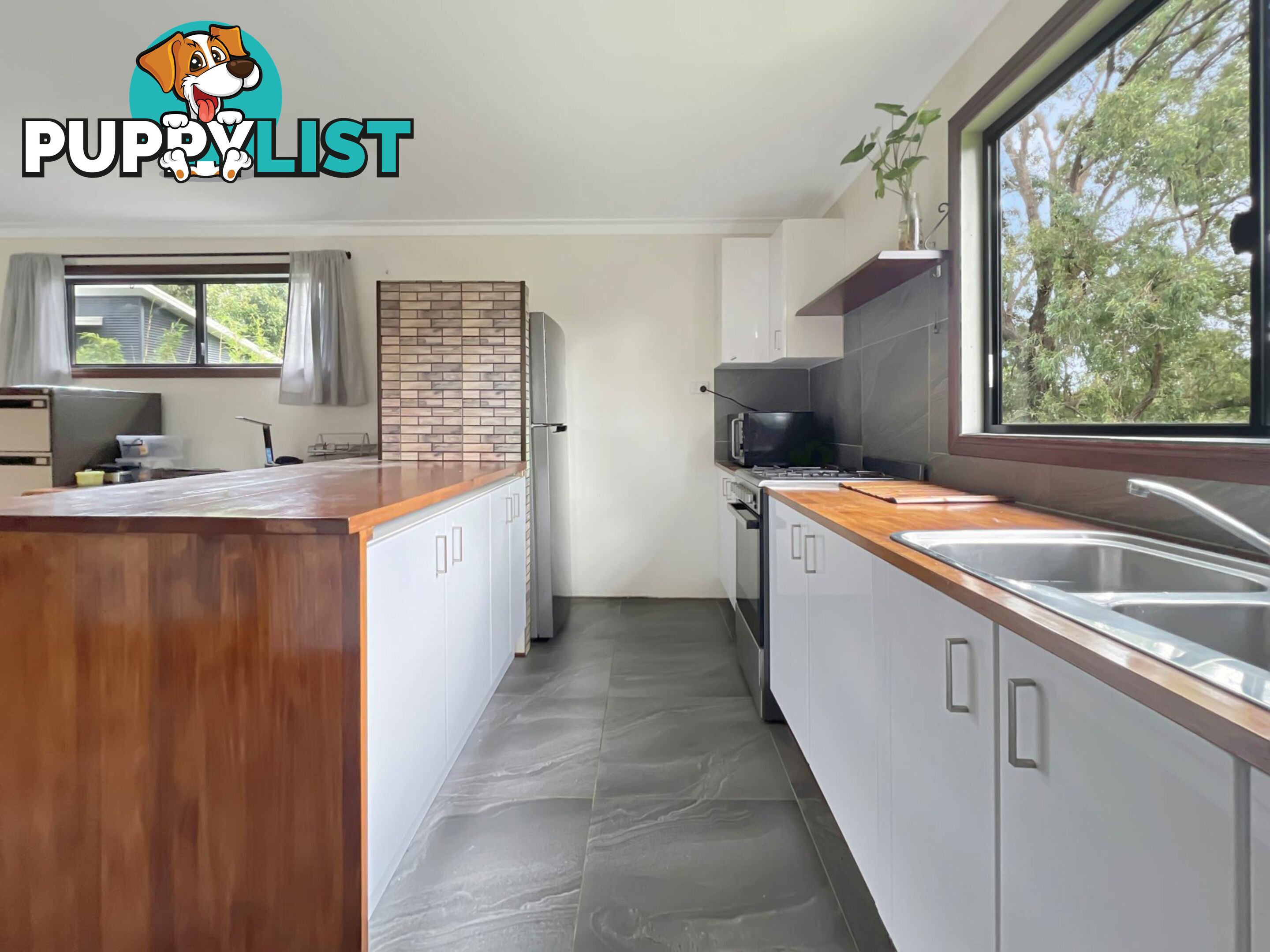 2 Granadilla Street MACLEAY ISLAND QLD 4184