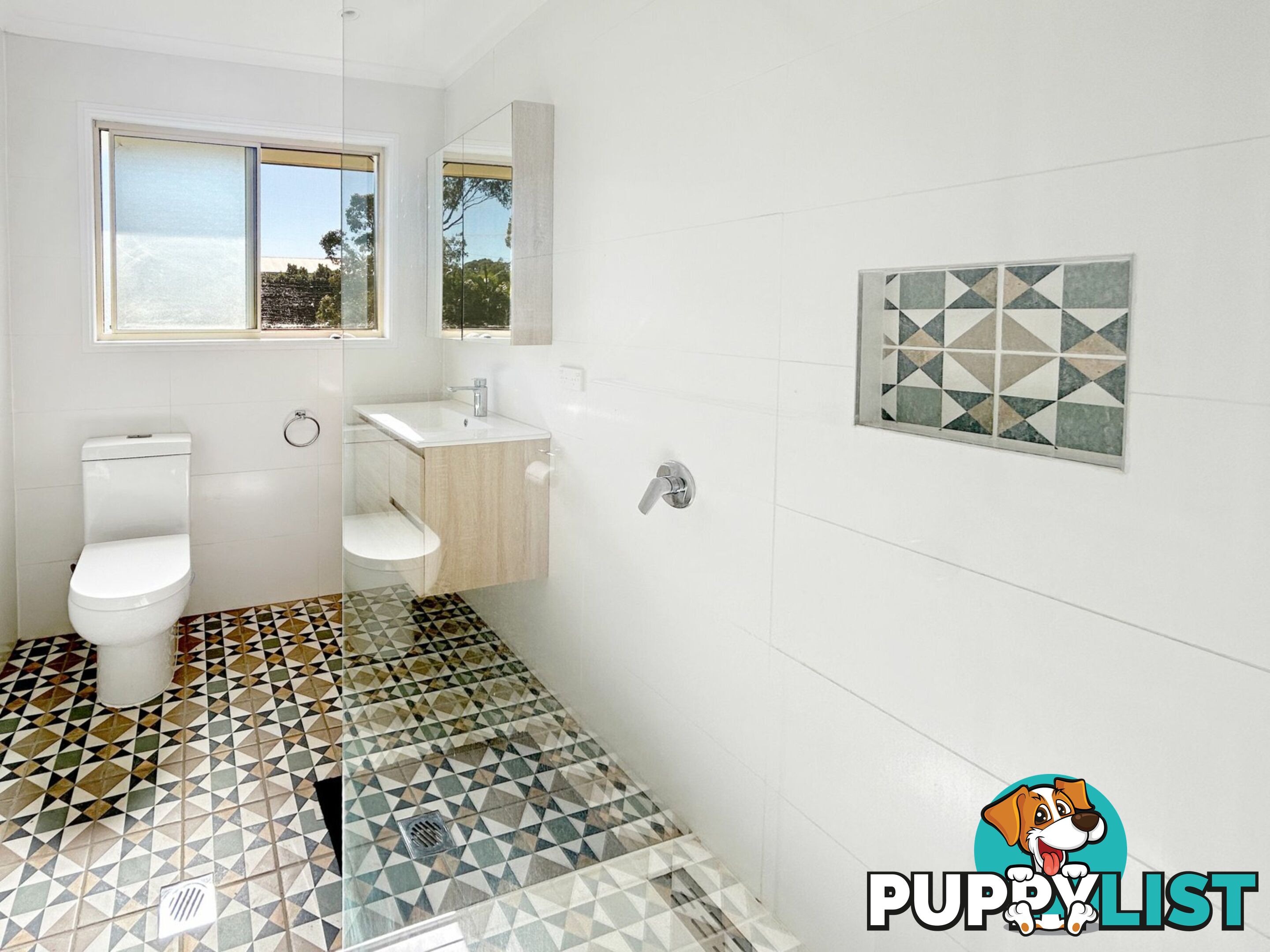 8 Camena Street MACLEAY ISLAND QLD 4184