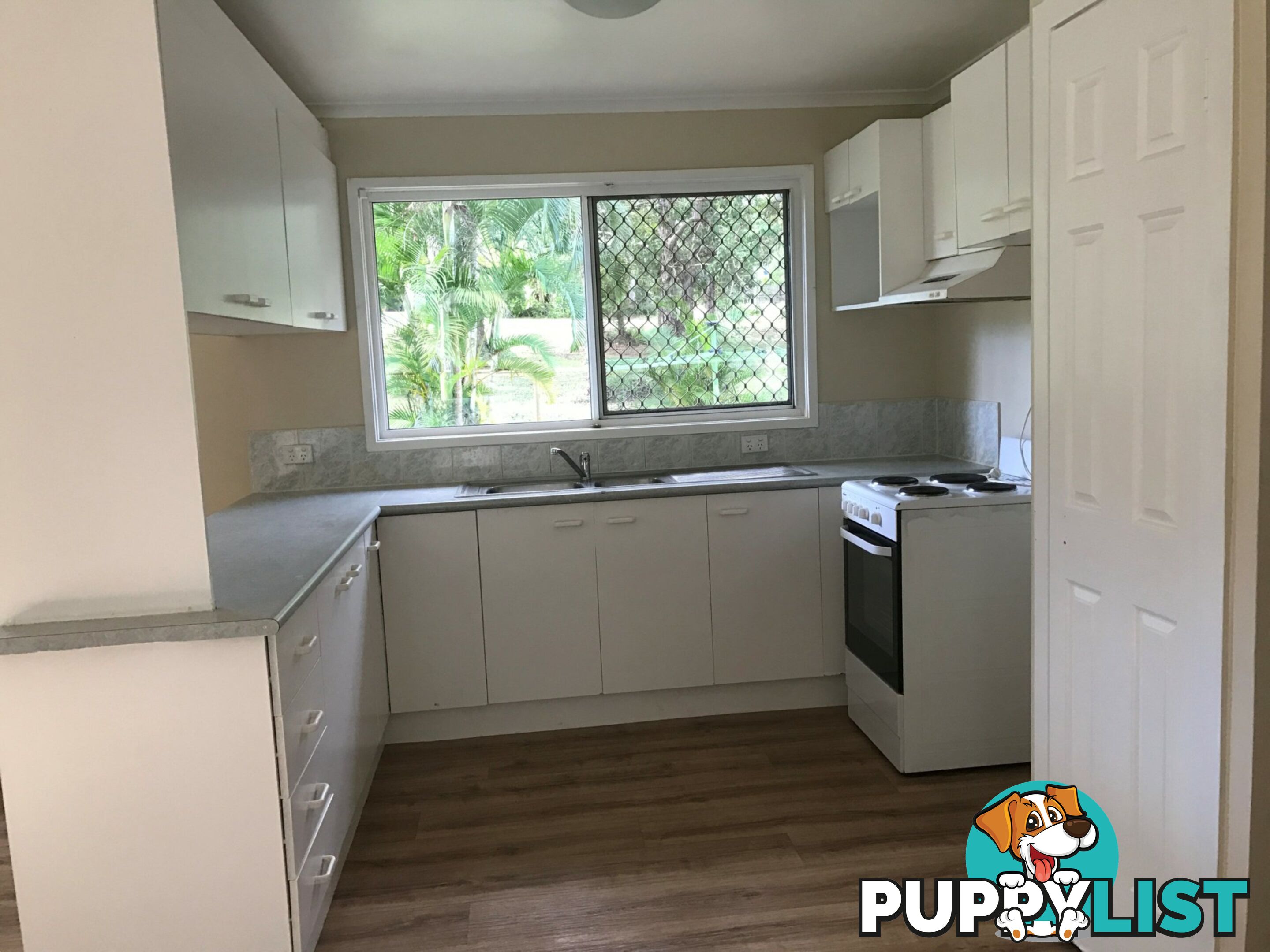 80 High Central Road MACLEAY ISLAND QLD 4184