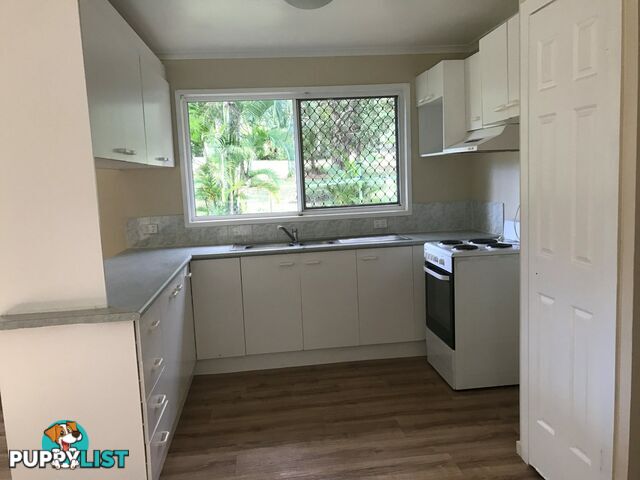 80 High Central Road MACLEAY ISLAND QLD 4184