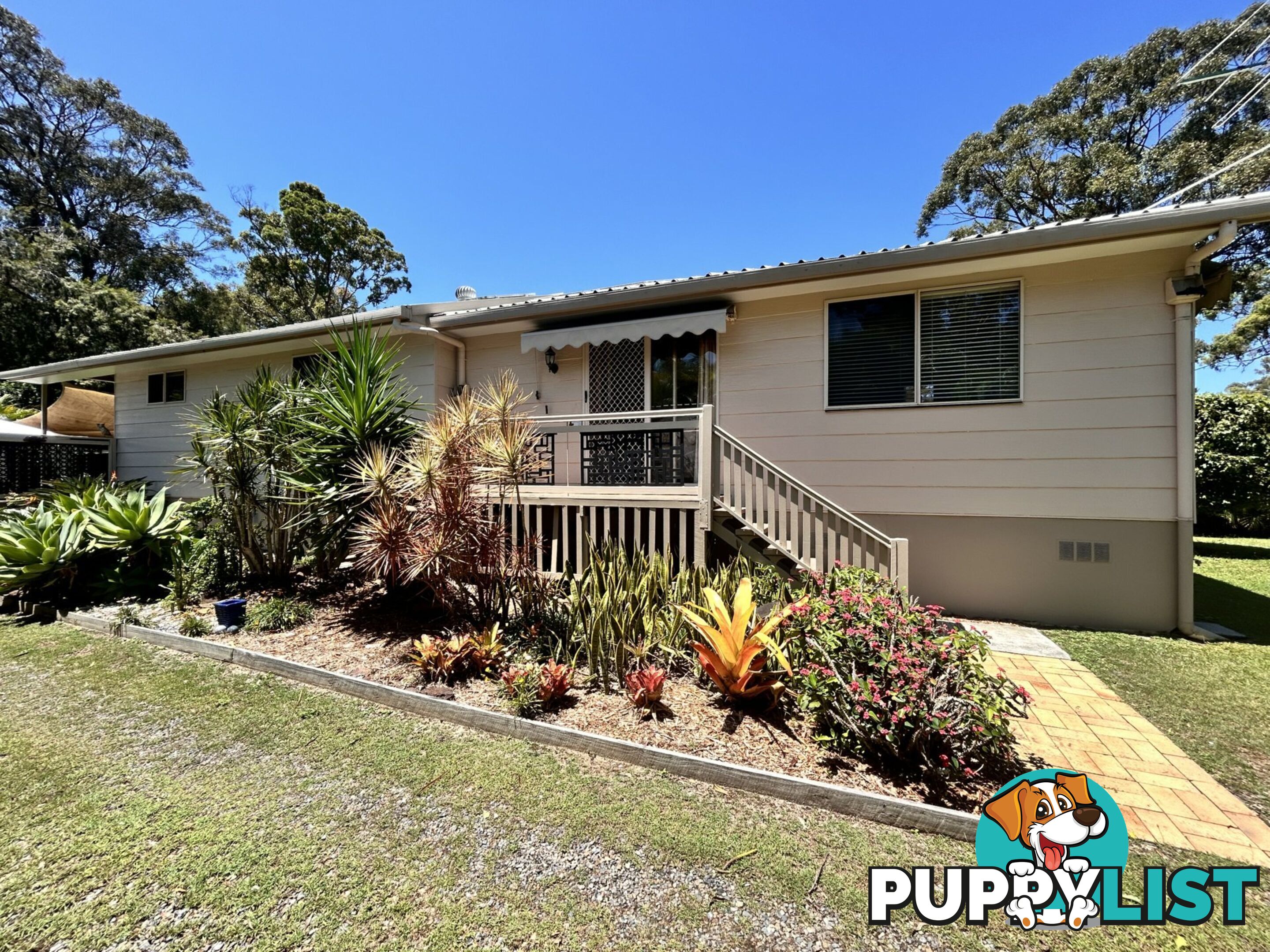 16 Natone Terrace MACLEAY ISLAND QLD 4184