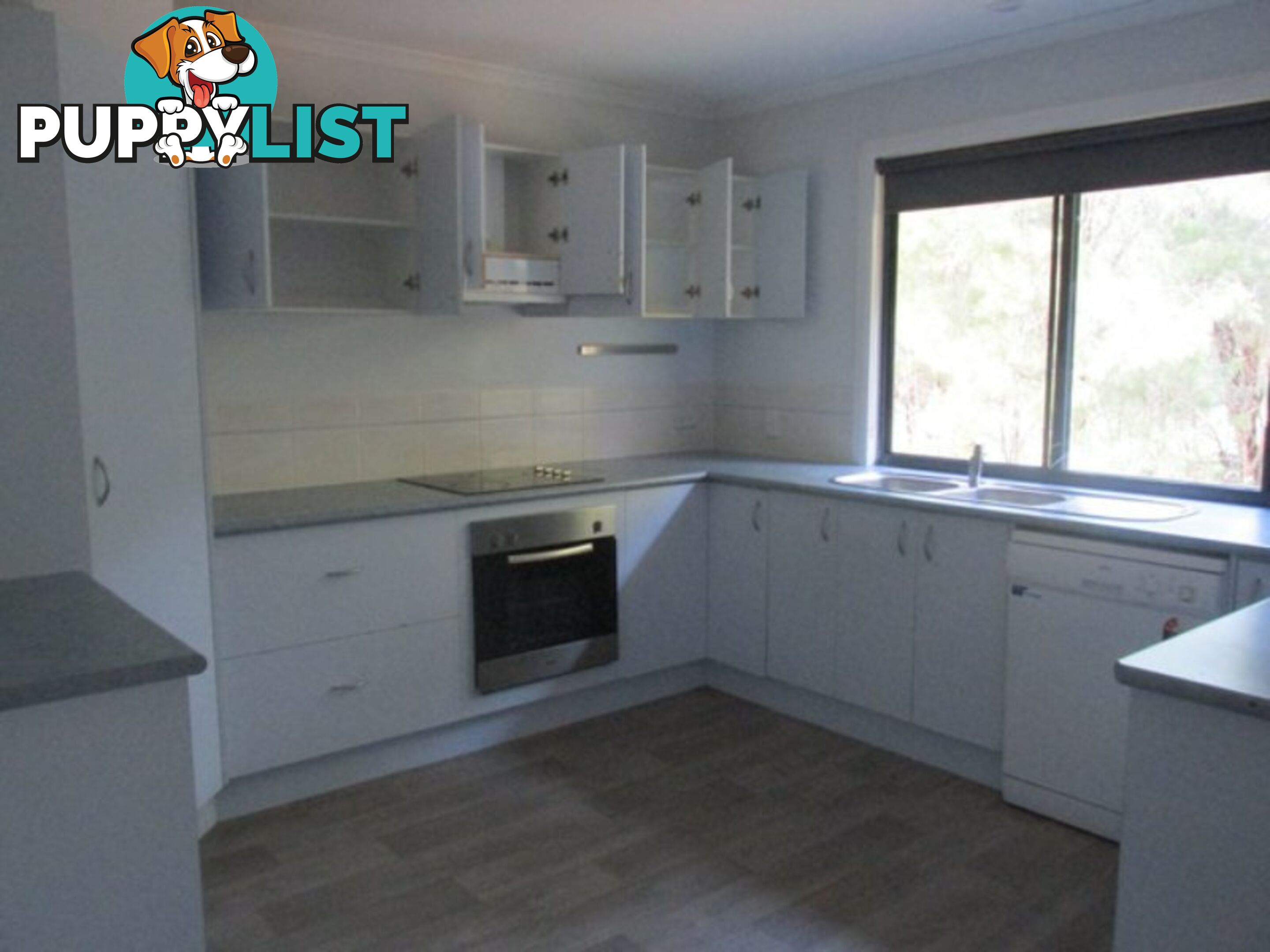 15 Kate Street MACLEAY ISLAND QLD 4184