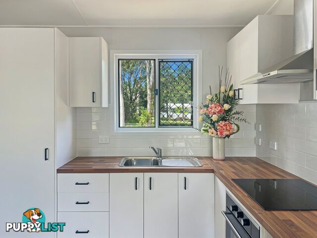 12 Heron Street MACLEAY ISLAND QLD 4184