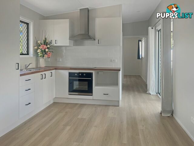12 Heron Street MACLEAY ISLAND QLD 4184