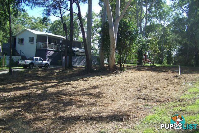 1 NIEL ST LAMB ISLAND QLD 4184